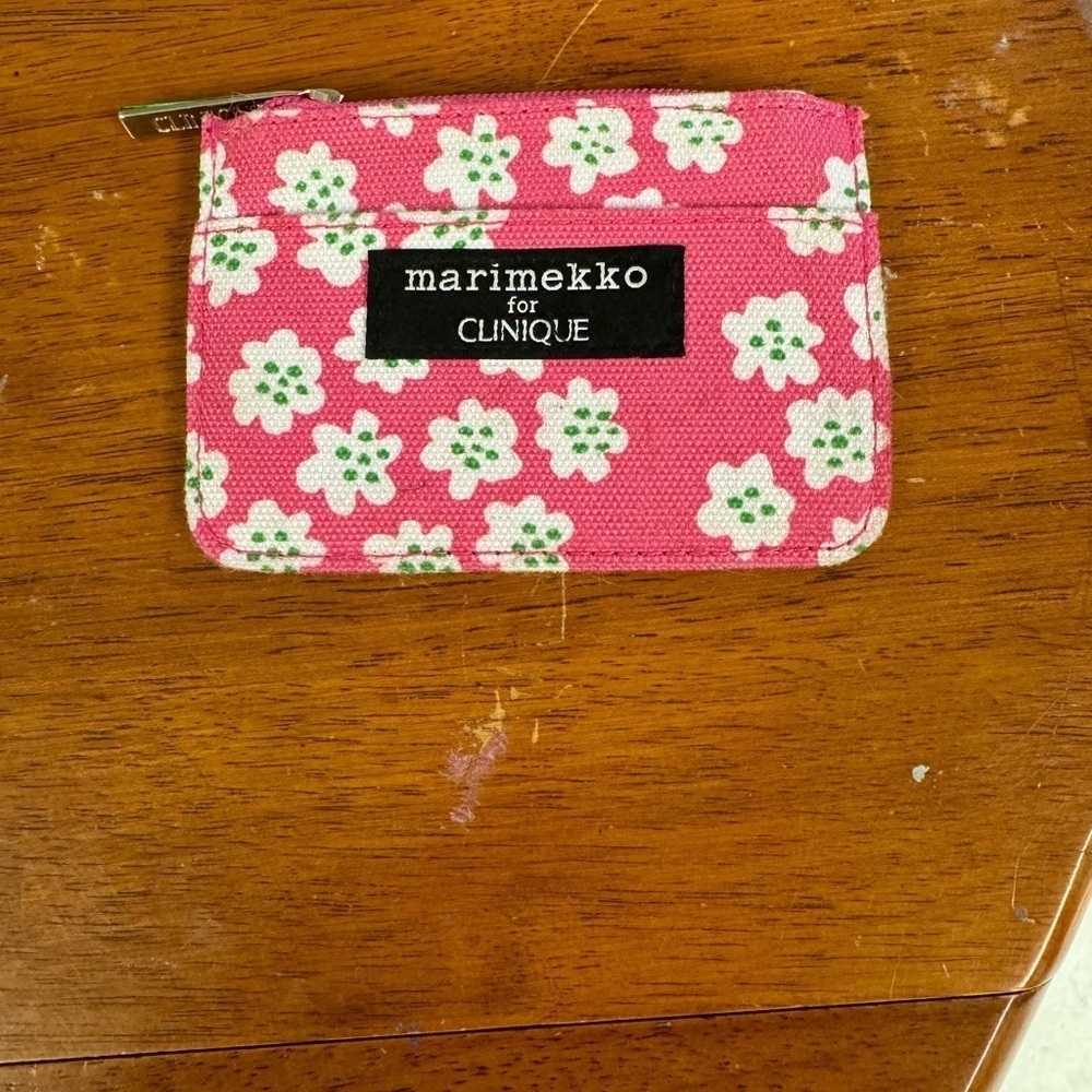 MARIMEKKO for Clinique card holder purse 3x4.5 top zip #springbreak